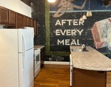 302 N Cameron Street - Photo Thumbnail 10