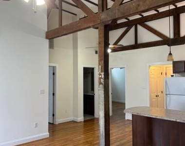 302 N Cameron Street - Photo Thumbnail 8