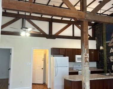 302 N Cameron Street - Photo Thumbnail 7