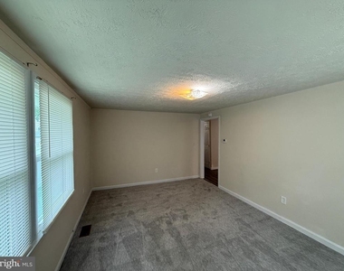 322 7th Street - Photo Thumbnail 16