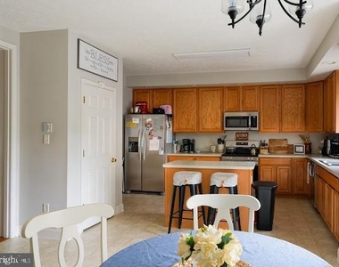 28 Grassland Street - Photo Thumbnail 2