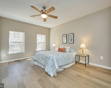 7166 Little Thames Drive - Photo Thumbnail 16