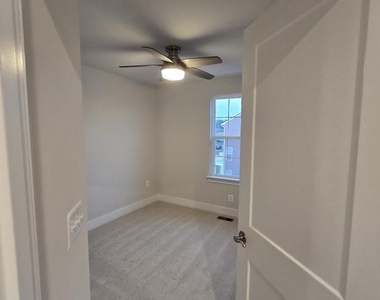 10604 Sheffield Glen Lane - Photo Thumbnail 18