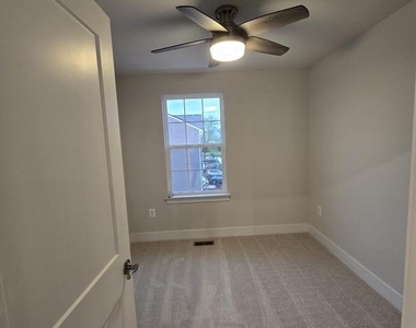10604 Sheffield Glen Lane - Photo Thumbnail 10