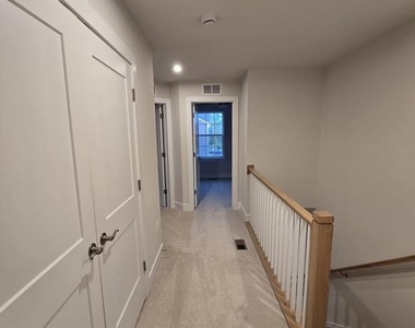 10604 Sheffield Glen Lane - Photo Thumbnail 11