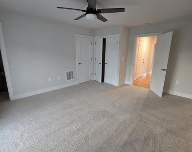 10604 Sheffield Glen Lane - Photo Thumbnail 25
