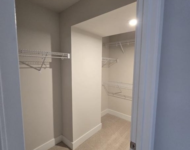 10604 Sheffield Glen Lane - Photo Thumbnail 4