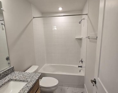10604 Sheffield Glen Lane - Photo Thumbnail 15