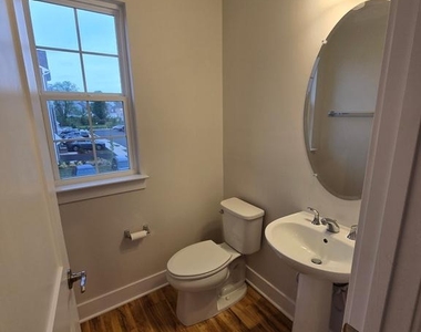 10604 Sheffield Glen Lane - Photo Thumbnail 12
