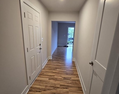10604 Sheffield Glen Lane - Photo Thumbnail 20