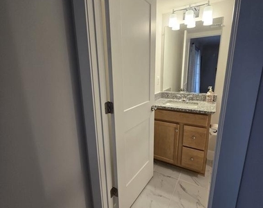 10604 Sheffield Glen Lane - Photo Thumbnail 21