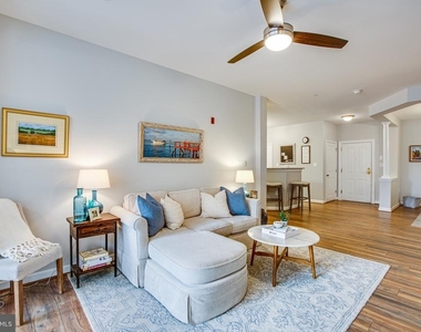 500 Belmont Bay Drive - Photo Thumbnail 9