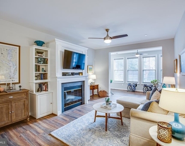 500 Belmont Bay Drive - Photo Thumbnail 8