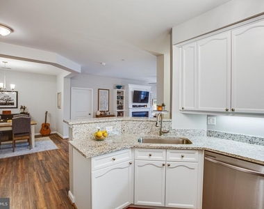 500 Belmont Bay Drive - Photo Thumbnail 17