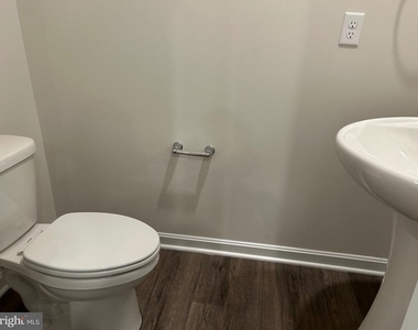 224 Caterpillar Drive - Photo Thumbnail 24