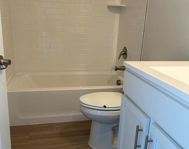 224 Caterpillar Drive - Photo Thumbnail 12