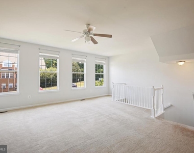 9003 Belo Gate Drive - Photo Thumbnail 9