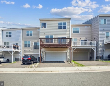 9003 Belo Gate Drive - Photo Thumbnail 19