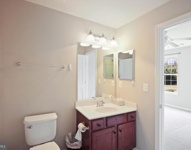 9003 Belo Gate Drive - Photo Thumbnail 17