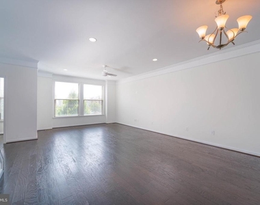 23503 Adagio Terrace - Photo Thumbnail 7