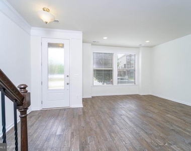 23503 Adagio Terrace - Photo Thumbnail 4