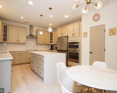 20779 Crescent Pointe Place - Photo Thumbnail 13