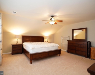 20779 Crescent Pointe Place - Photo Thumbnail 29