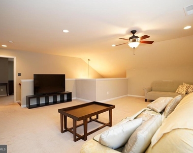 20779 Crescent Pointe Place - Photo Thumbnail 27