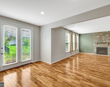 21236 Lady Fern Place - Photo Thumbnail 5