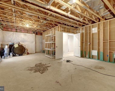 21236 Lady Fern Place - Photo Thumbnail 35