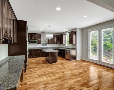 21236 Lady Fern Place - Photo Thumbnail 10