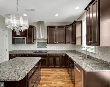 21236 Lady Fern Place - Photo Thumbnail 8