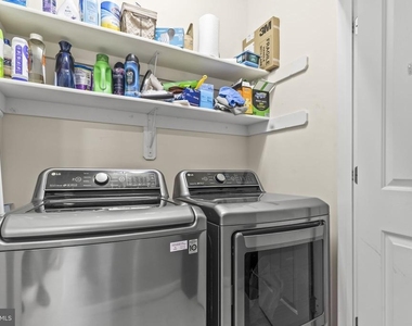 9533 Barbaras Way - Photo Thumbnail 35