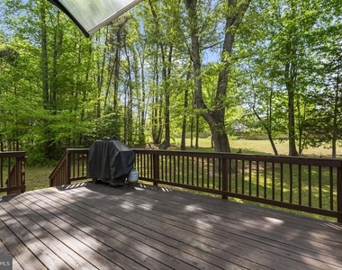 9533 Barbaras Way - Photo Thumbnail 36