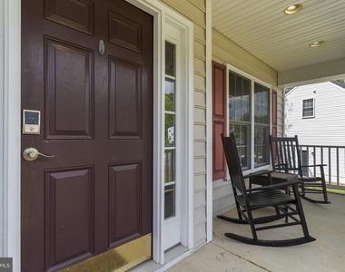 9533 Barbaras Way - Photo Thumbnail 1