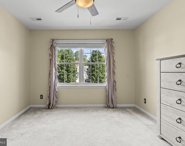 9533 Barbaras Way - Photo Thumbnail 25