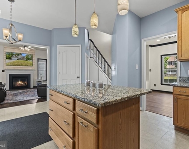 9533 Barbaras Way - Photo Thumbnail 41