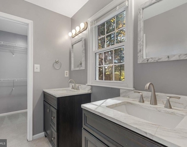 2621 John Milton Drive - Photo Thumbnail 23