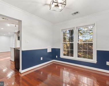 2621 John Milton Drive - Photo Thumbnail 7
