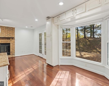 2621 John Milton Drive - Photo Thumbnail 14