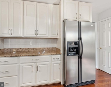 2621 John Milton Drive - Photo Thumbnail 12