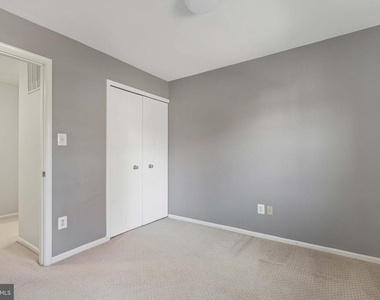 2621 John Milton Drive - Photo Thumbnail 25