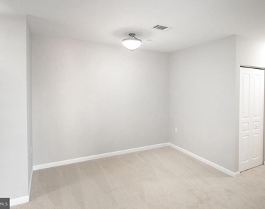 2204 Westcourt Lane - Photo Thumbnail 14