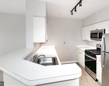 2204 Westcourt Lane - Photo Thumbnail 13