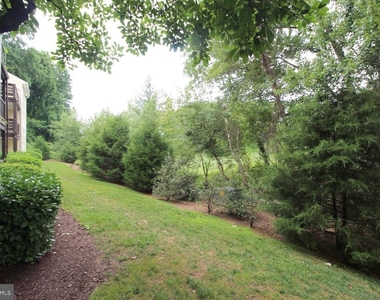 10118 Oakton Terrace Road - Photo Thumbnail 23