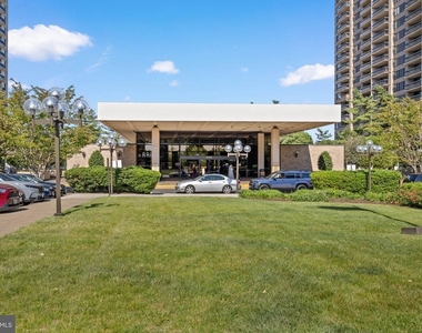 3701 S George Mason Drive - Photo Thumbnail 35