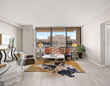 3701 S George Mason Drive - Photo Thumbnail 15