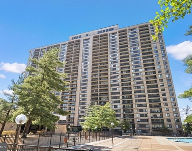 3701 S George Mason Drive - Photo Thumbnail 1