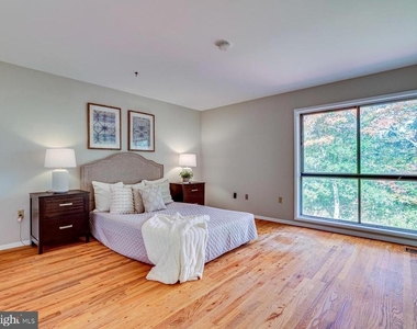 11503 Links Drive - Photo Thumbnail 10