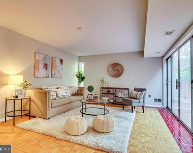 11503 Links Drive - Photo Thumbnail 6
